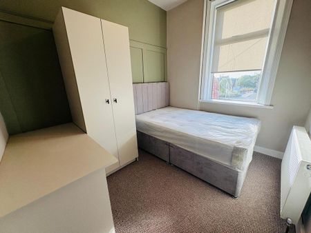 1 bedroom house of multiple occupation to rent - Photo 3
