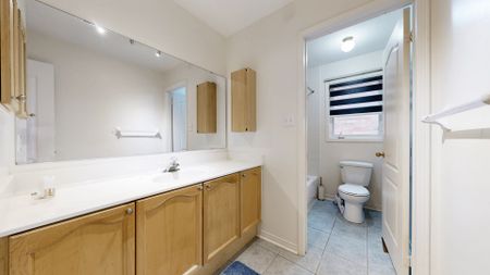 For Lease - 45 Gartshore Drive Unit# Main, Whitby, Ontario - Photo 5