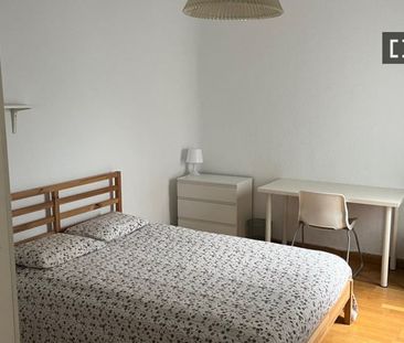 4 room luxury Apartment for rent in Madrid, Autonomous Region of Ma... - Photo 5