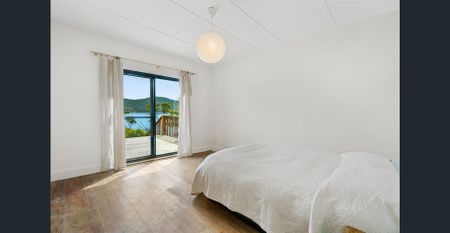 Splendid Water Views - Two Bedrooms - Peaceful Position - Photo 5