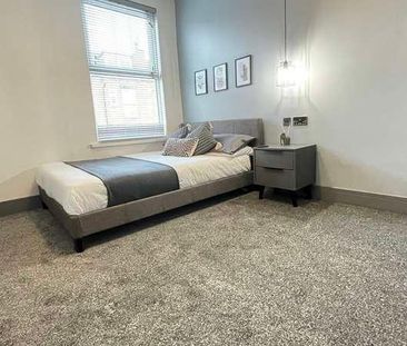 Salisbury Grove, Armley, Leeds, LS12 - Photo 3