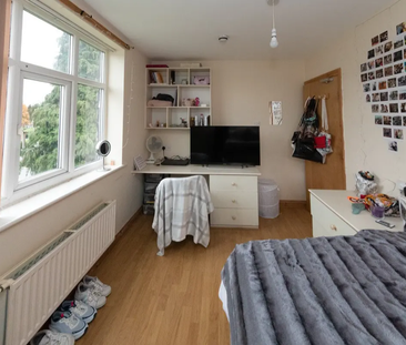 6 Bed - 2 St Chads View, Headingley, Leeds - LS6 3QA - Student - Photo 1