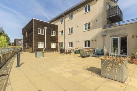 2 bedroom flat to rent - Photo 5