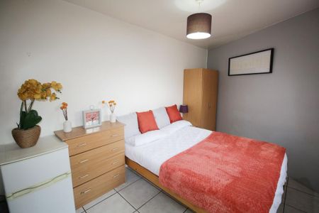 1 bedroom in a house share to rent - Photo 5