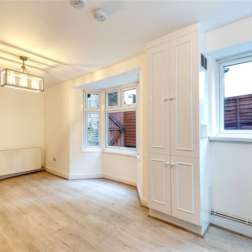 Burgoyne Road, N4, London - Photo 1