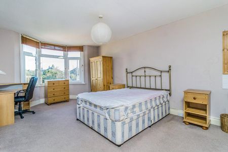 5 bedroom terraced house to rent - Photo 3