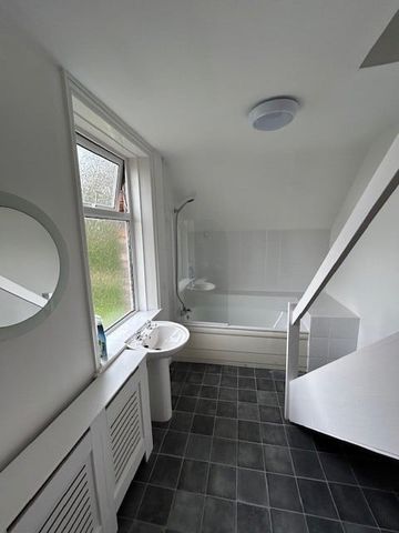2 Bed Flat, Sandringham Drive, CH45 - Photo 5