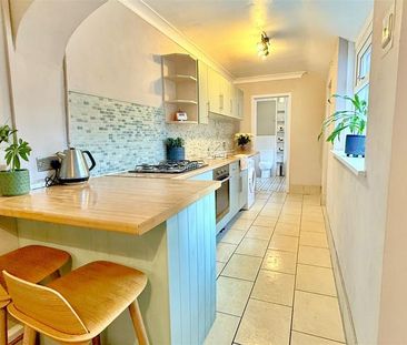 2 bedroom terraced house to rent - Photo 4