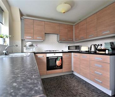 2 bedroom semi-detached house to rent - Photo 5