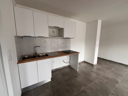 Location Appartement 3 pièces 66m² ST JORY 31790 - Photo 5