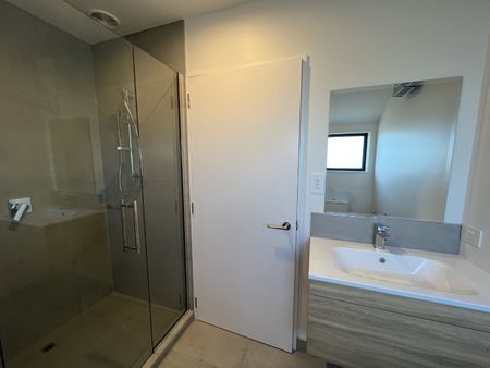 4/142 Milton Street, Somerfield - Photo 3