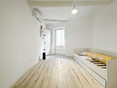 À louer - Studio meublé 17 m² en plein coeur de Pertuis - Photo 3