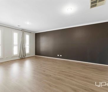 Spacious Family Home for Rent in Burnside Heights - Photo 3