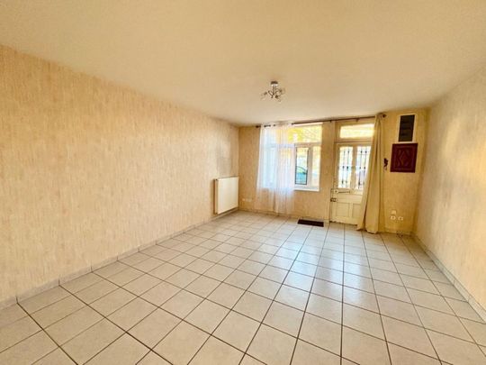 MAISON T4 A LOUER A NEULISE - PLACE DE FLANDRE - Photo 1