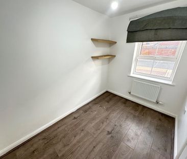 4 bedroom townhouse to rent - Photo 5