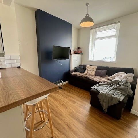 Devon Place - Photo 1