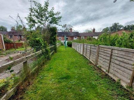 2 bedroom terraced house to rent - Photo 5