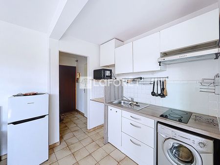 Location Appartement 2 pièces 30m² - Photo 3