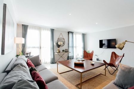 Avenida de la Constitución, Sevilla, Andalusia 41004 - Photo 5