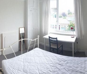 1 bedroom in a house share to rent - Photo 6