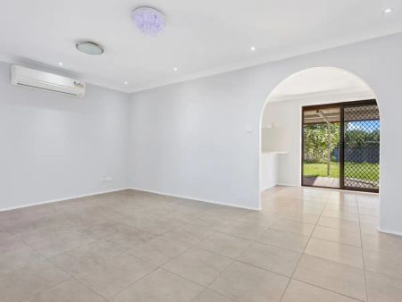 “Walking distance to Aldi Quakers Hill” - Photo 5