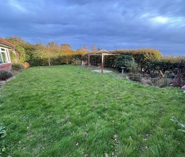 New Road, Great Yarmouth, Catfield - Photo 1