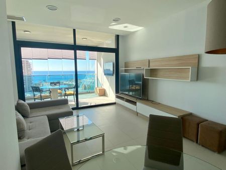 2 room luxury Flat for rent in Benidorm, Valencia - Photo 3