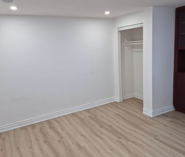 For Lease - 368 Sardinia Drive Unit# Bsmt, Mississauga, Ontario - Photo 1
