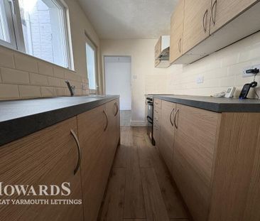3 bedroom terraced house to rent - Photo 1