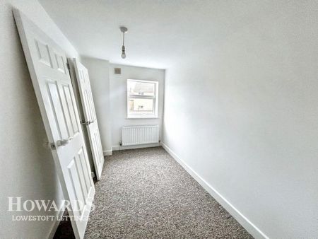 3 bedroom terraced house to rent - Photo 5