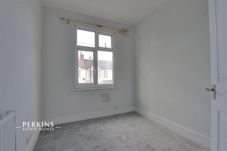 4 bedroom terraced house to rent - Photo 3