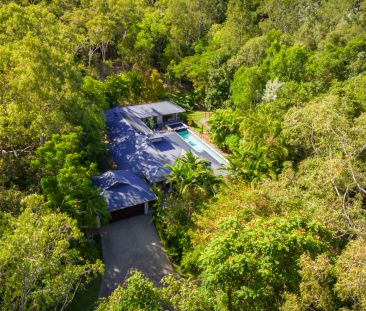 Private resort-style living in a serene setting. - Photo 2