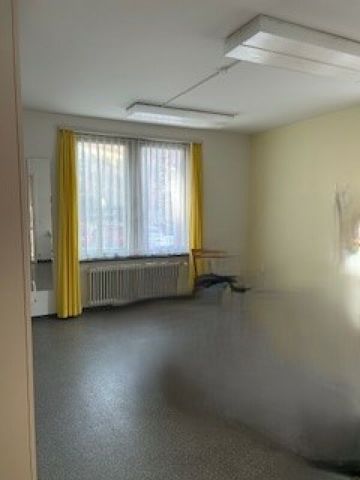 Büroräumlichkeiten in Mehrfamilienhaus für ruhiges Gewerbe - Photo 4