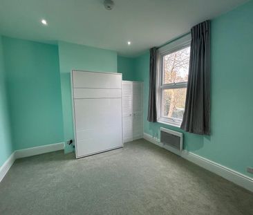 11 London Road, Guildford - 1 bedroomProperty for lettings - Seymours - Photo 4