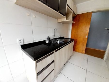 Apartamento com 1 quarto e 48m² para alugar em Vila Ipiranga, Porto Alegre. - Foto 5