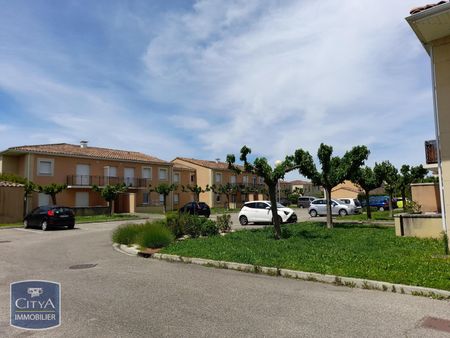 Location Appartement 3 pièces 71m² PONT ST ESPRIT 30130 - Photo 4