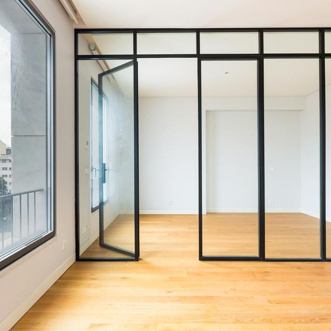 1 Bedroom Apartment with a view, Largo do Rato, Lisboa - Photo 1