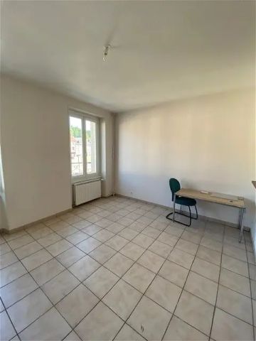 Location appartement 4 pièces - 116.74m² à Senones (88210) - Photo 4