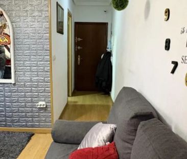 Piso de alquiler en Calle de Eduardo Marquina, 48, Comillas - Photo 1