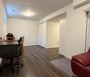 For Lease - 528 VIRGINIA CREEPER Street, Waterloo, Ontario - Photo 2