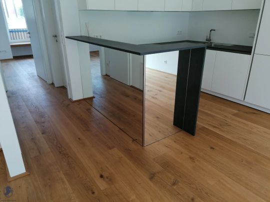 Moderne Etagenwohnung mit Terrasse und Stellplatz in 1140 Wien - Photo 1