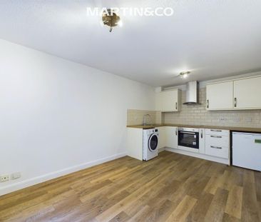 1 bedroom ground floor flat to rent - Photo 4