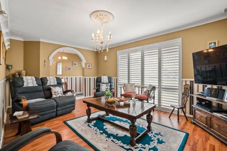 Character home with space to enjoy. - Photo 4