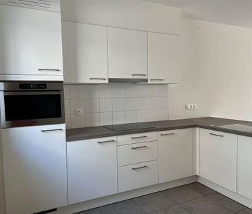 Instapklare woning in hedendaagse stijl in het centrum van Neeroeteren - Foto 6