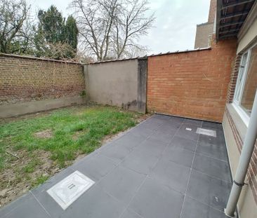 Studio met ruim terras en tuin gelegen in het centrum van Aalst. - Photo 5