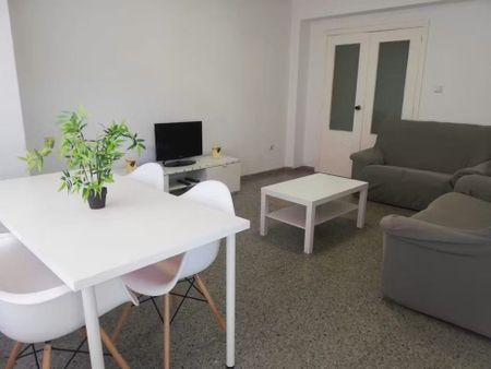 Carrer de Polo y Peyrolón, Valencia, Valencian Community 46021 - Photo 3