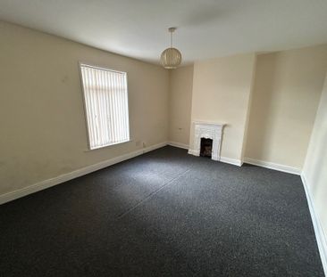 New John Street, Halesowen, B62 - Photo 1