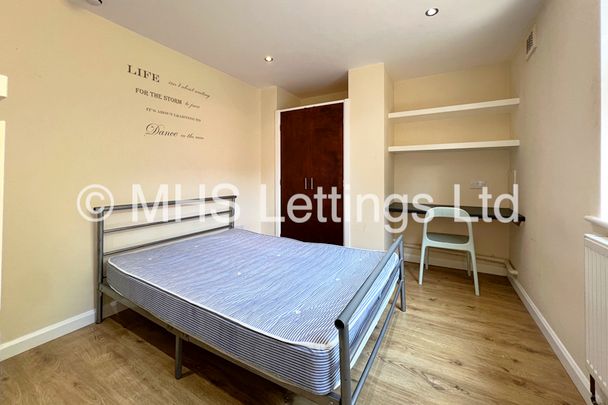 Flat B, 2 Midland Road, Leeds, LS6 1BQ - Photo 1