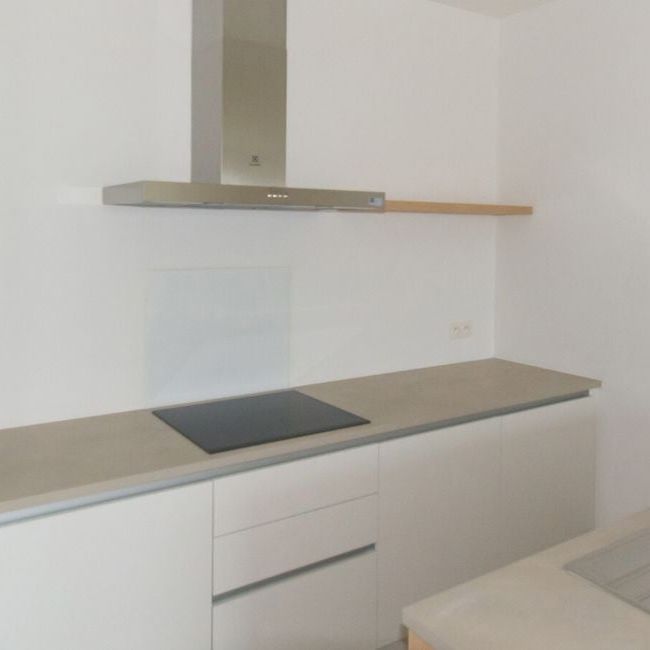 Appartement te huur in Antwerpen voor € 920 met 1 slaapkamer - Foto 1