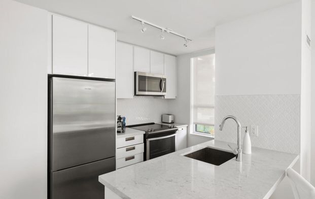 For Lease - 271 Sea Ray Avenue Unit# B105, Innisfil, Ontario - Photo 1